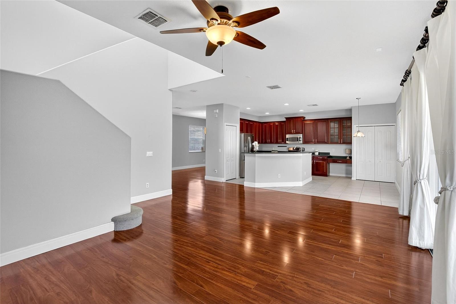 Image 22 of 84 For 20703 Great Laurel Avenue