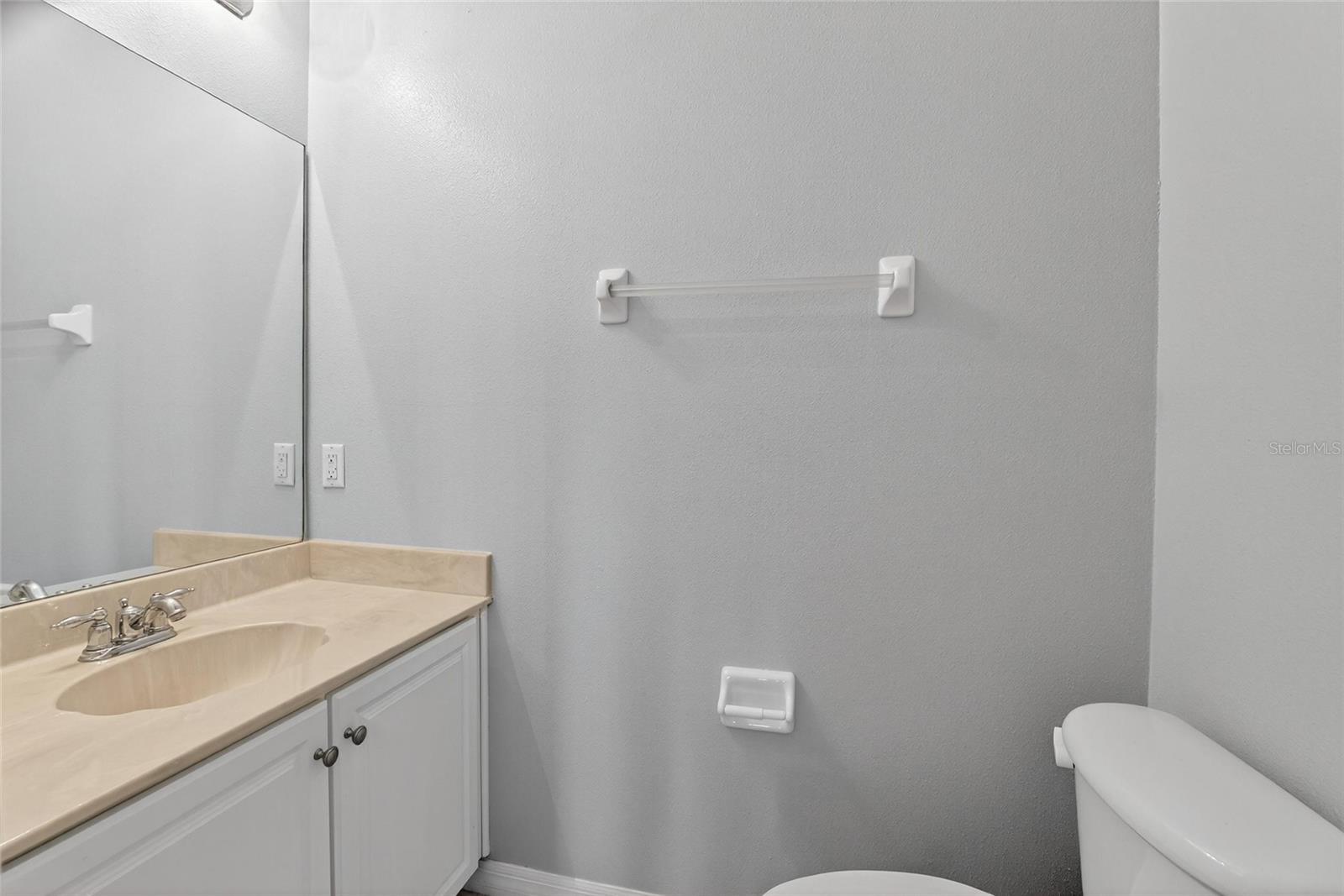 Image 25 of 84 For 20703 Great Laurel Avenue