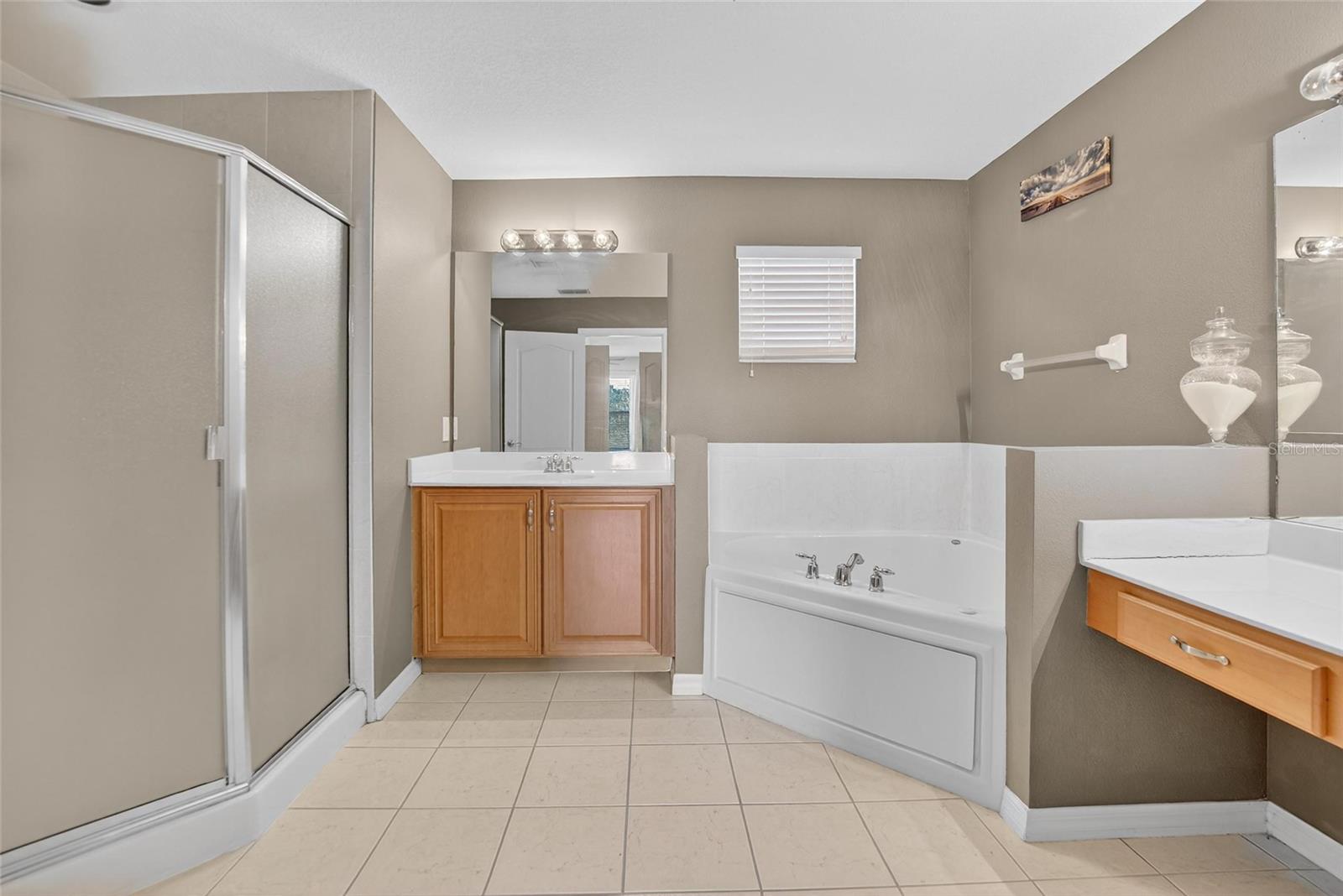 Image 33 of 84 For 20703 Great Laurel Avenue