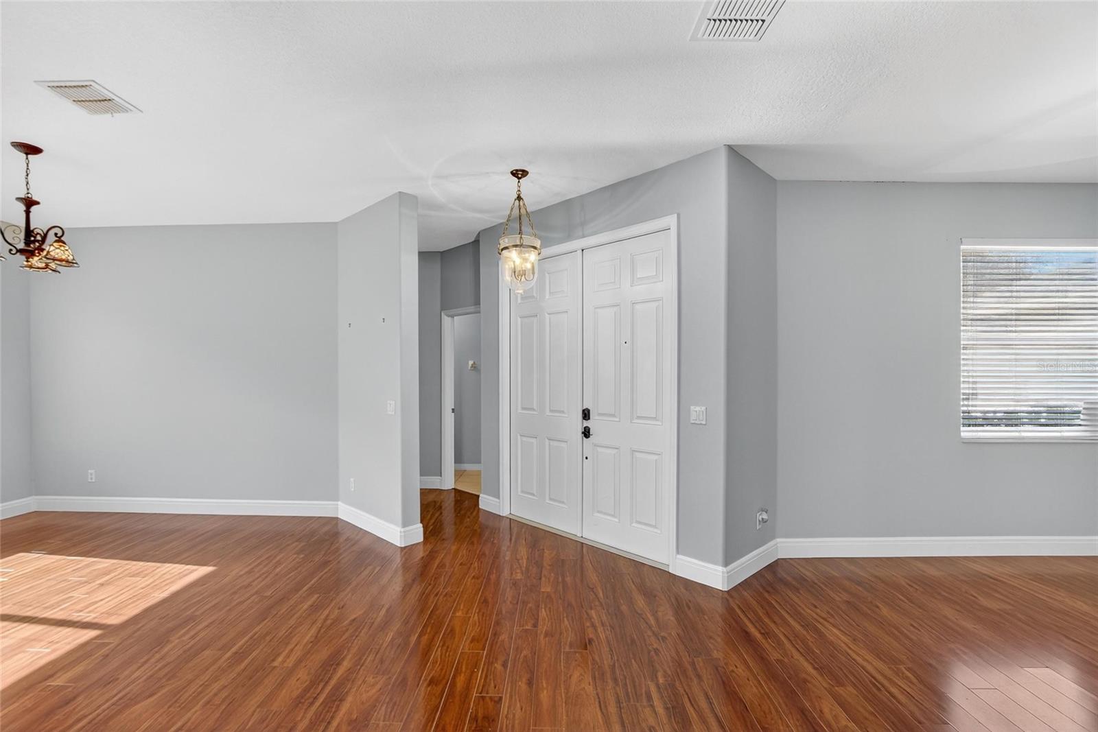 Image 6 of 84 For 20703 Great Laurel Avenue