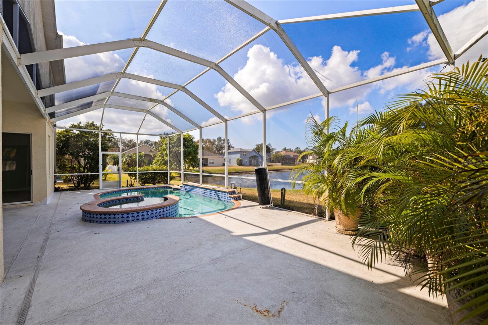 Image 23 of 56 For 10738 Banfield Drive