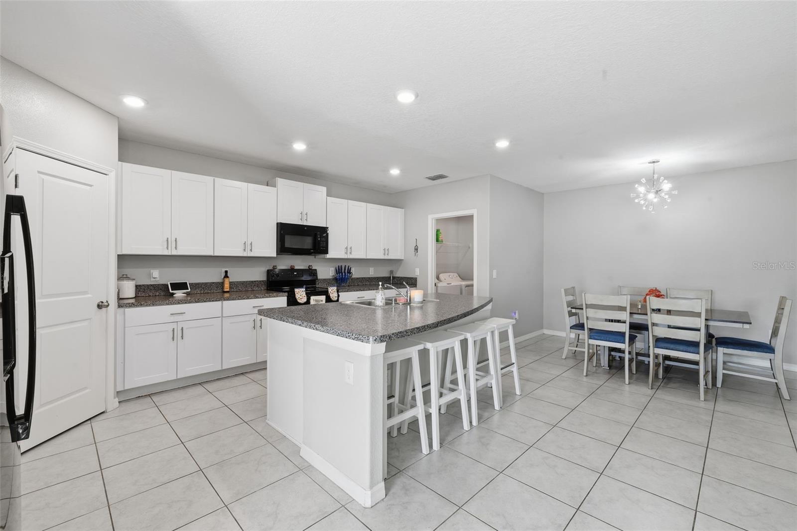 Image 11 of 44 For 2007 Sea Salt Court