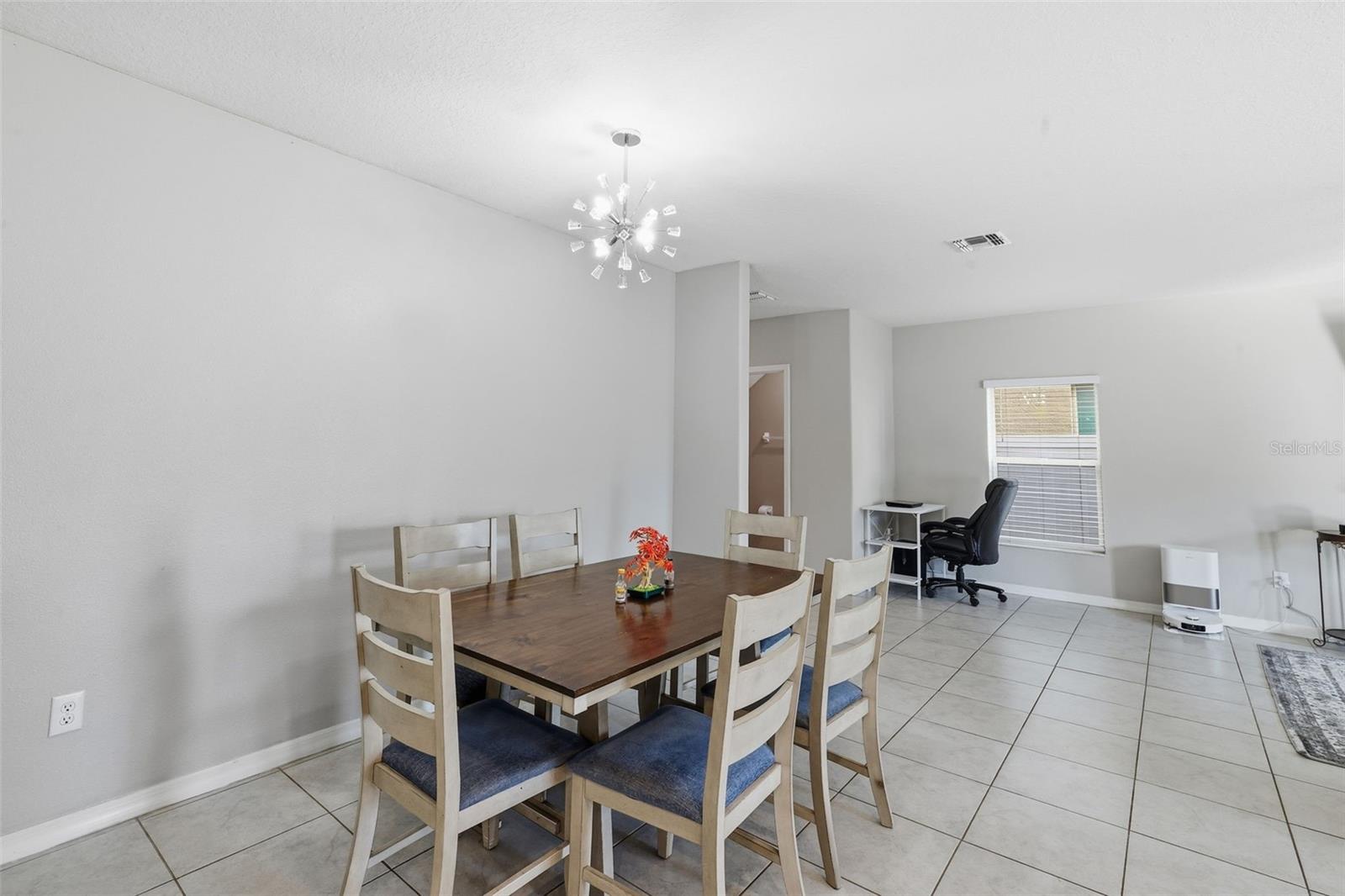 Image 15 of 44 For 2007 Sea Salt Court