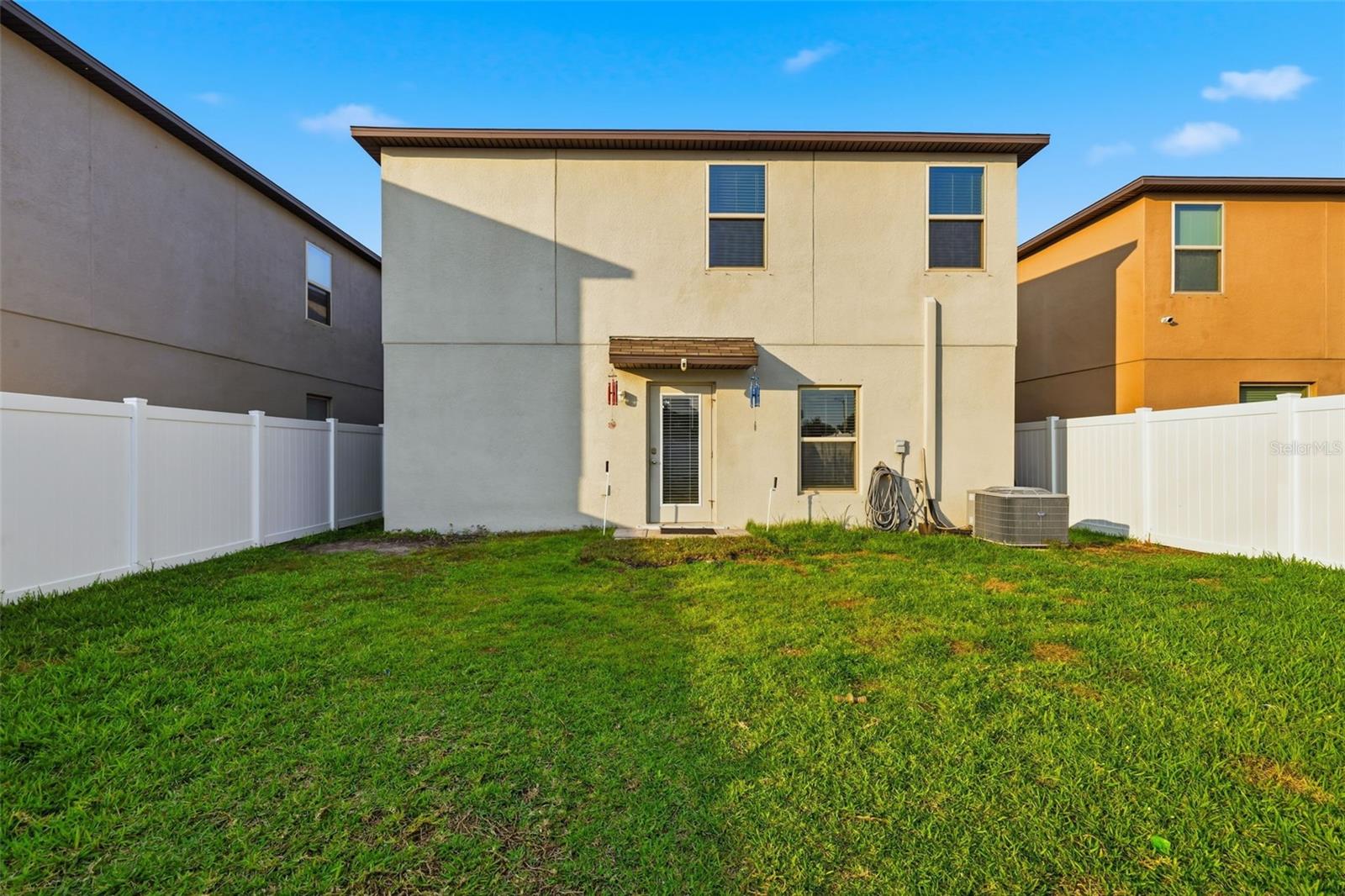 Image 38 of 44 For 2007 Sea Salt Court