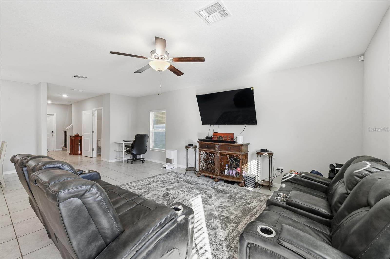 Image 4 of 44 For 2007 Sea Salt Court