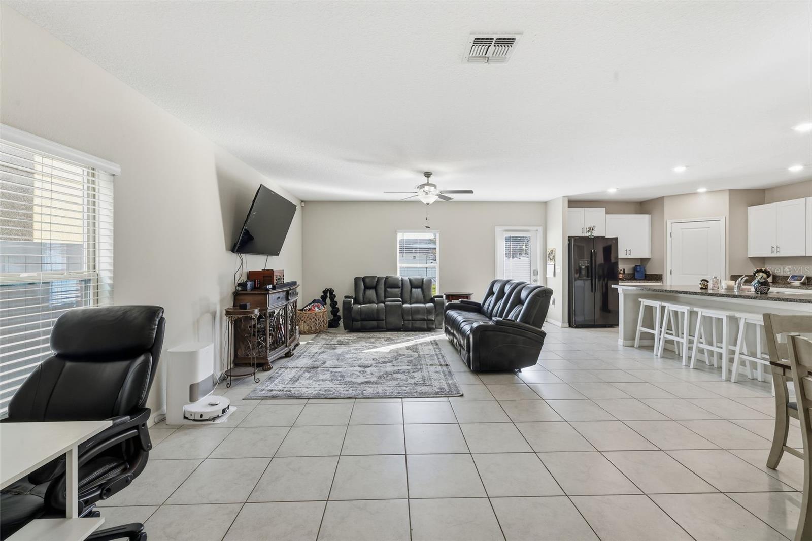 Image 6 of 44 For 2007 Sea Salt Court