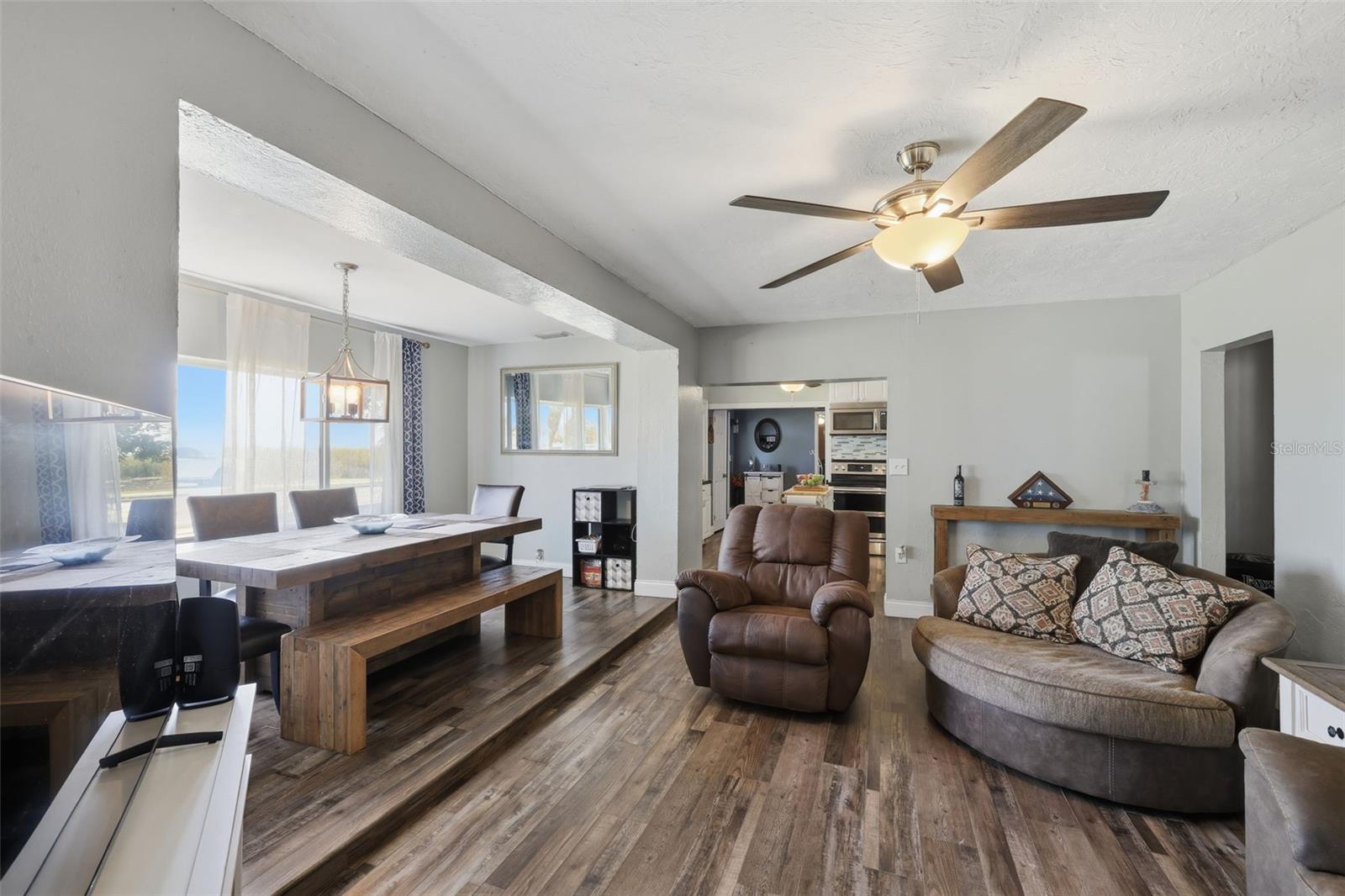 Image 11 of 31 For 1852 Lake Parker Drive