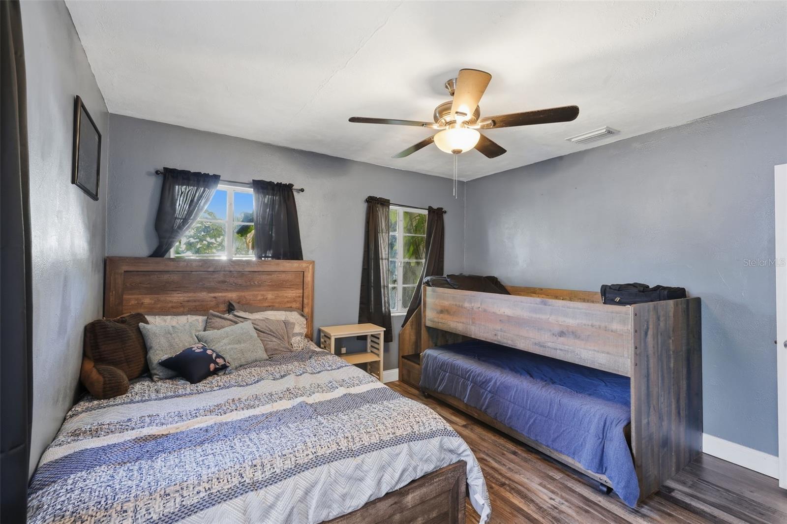 Image 17 of 31 For 1852 Lake Parker Drive