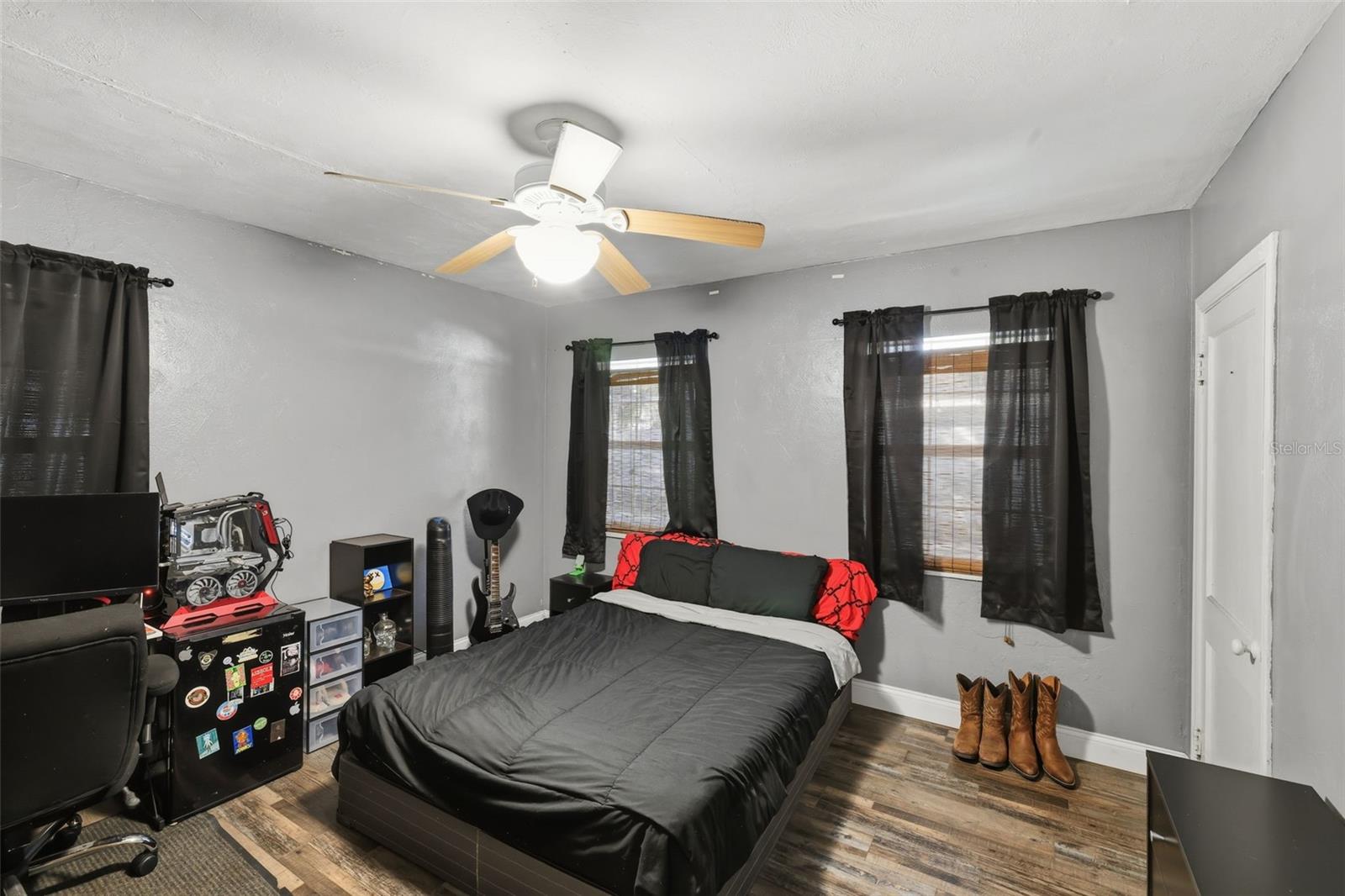 Image 19 of 31 For 1852 Lake Parker Drive