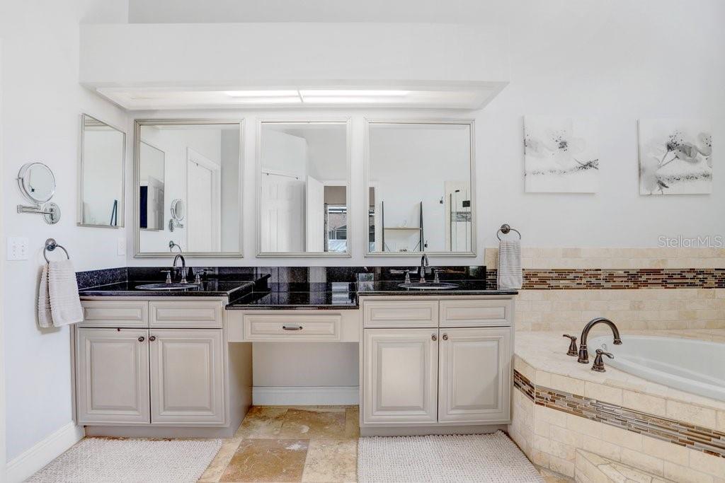 Image 10 of 57 For 16906 Equestrian Trail