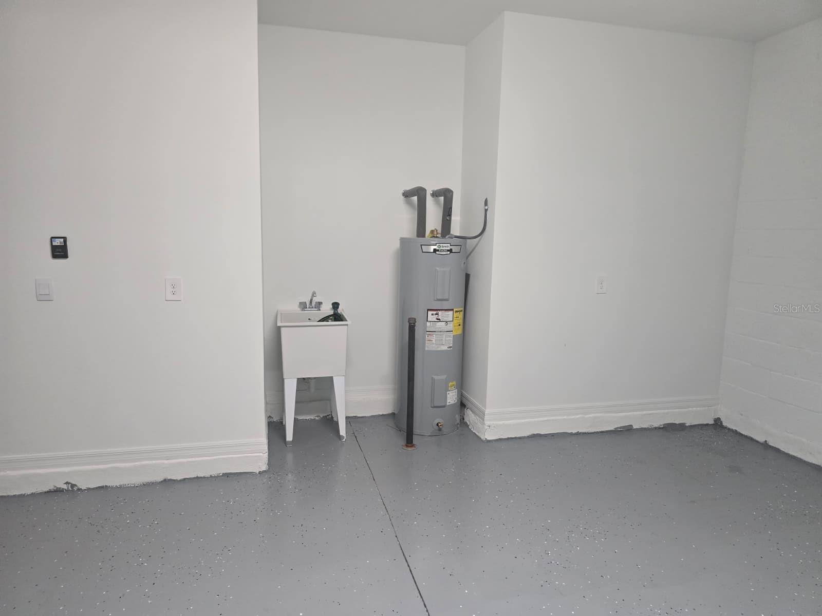 Image 15 of 48 For 6779 Flint Creek Drive