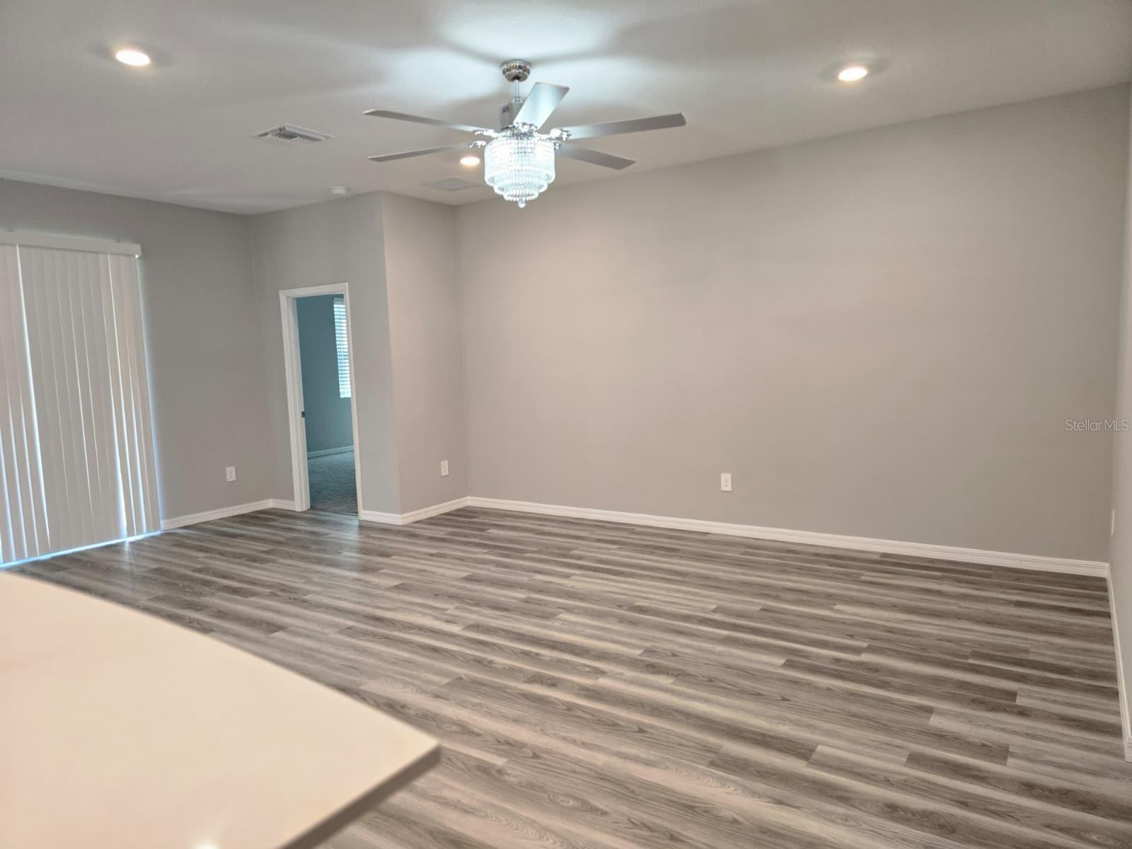 Image 29 of 48 For 6779 Flint Creek Drive