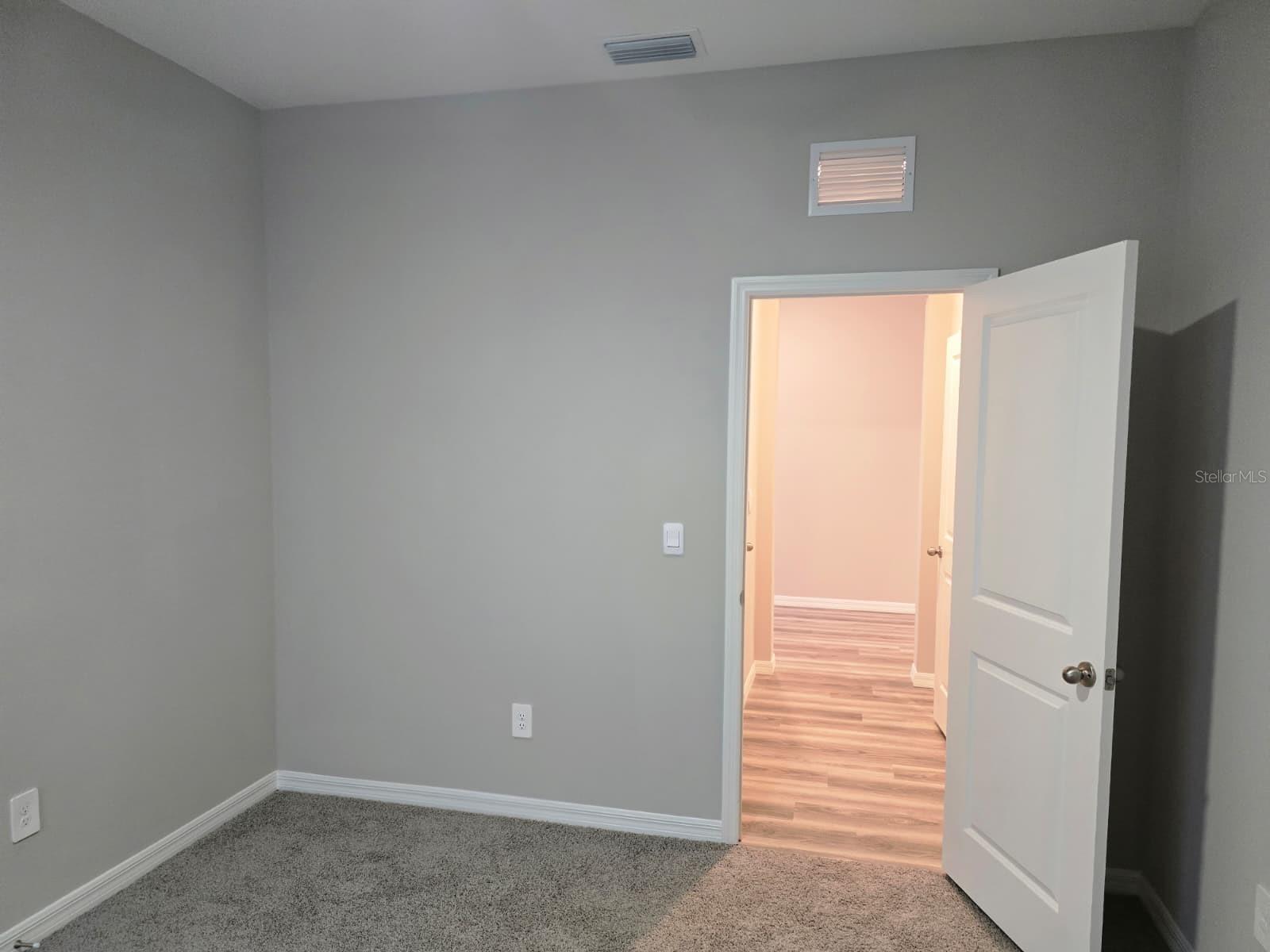 Image 34 of 48 For 6779 Flint Creek Drive