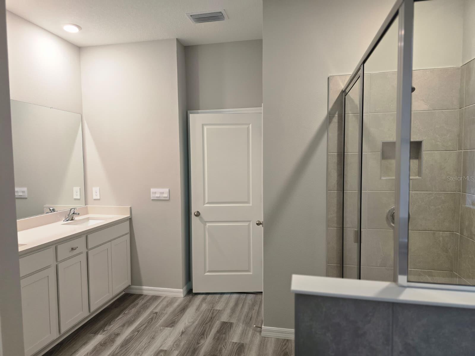 Image 38 of 48 For 6779 Flint Creek Drive