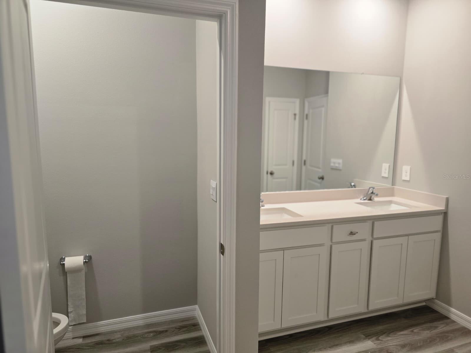 Image 39 of 48 For 6779 Flint Creek Drive