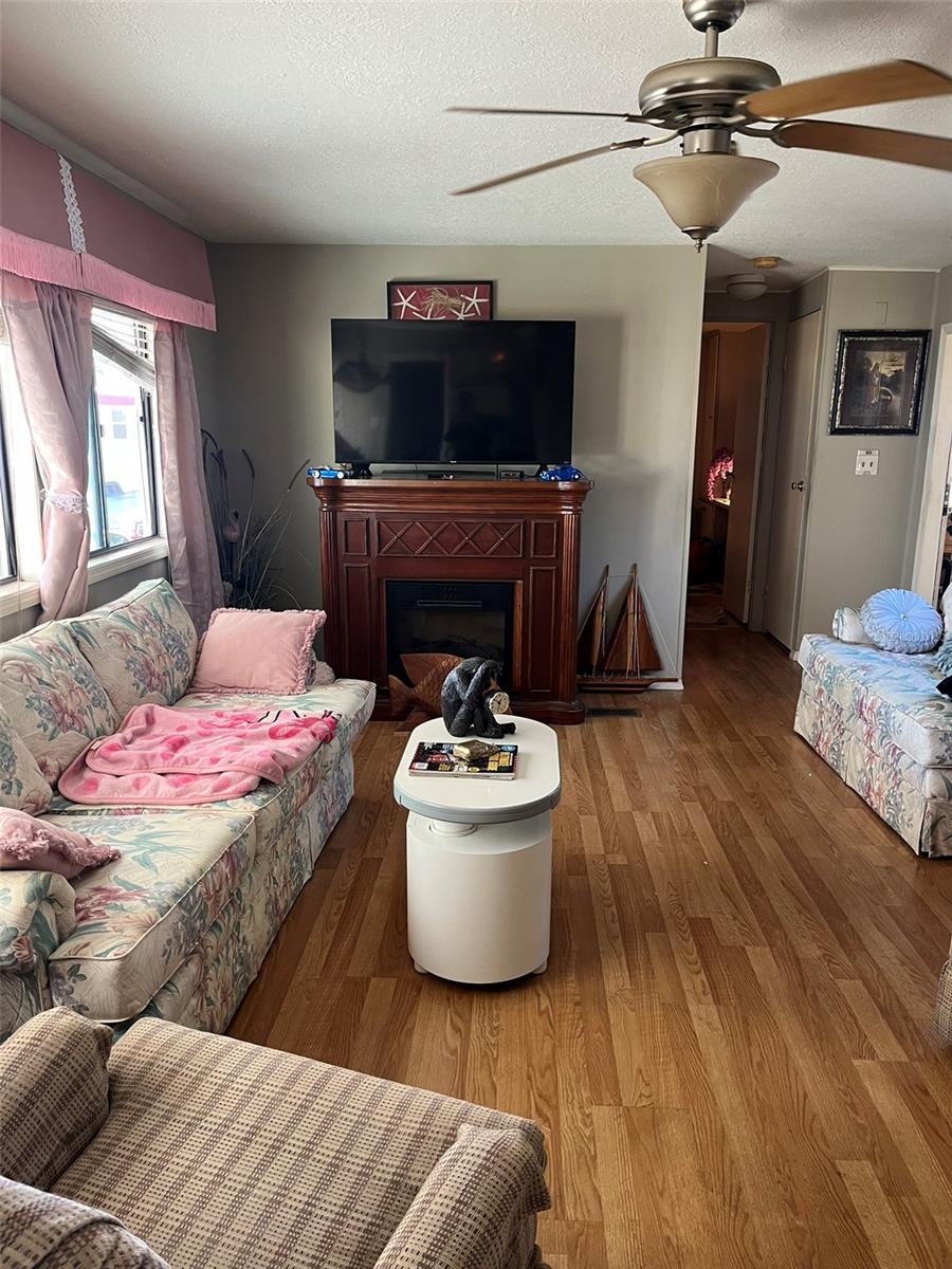 Image 13 of 31 For 3336 Chatford Drive