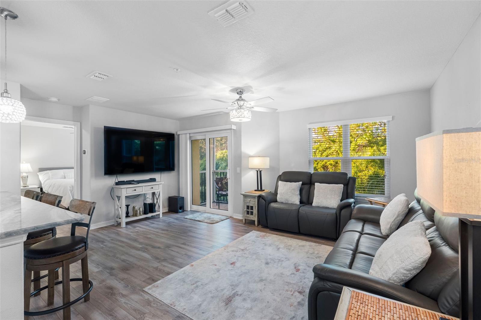 Image 10 of 51 For 5089 Royal Palms Way 202