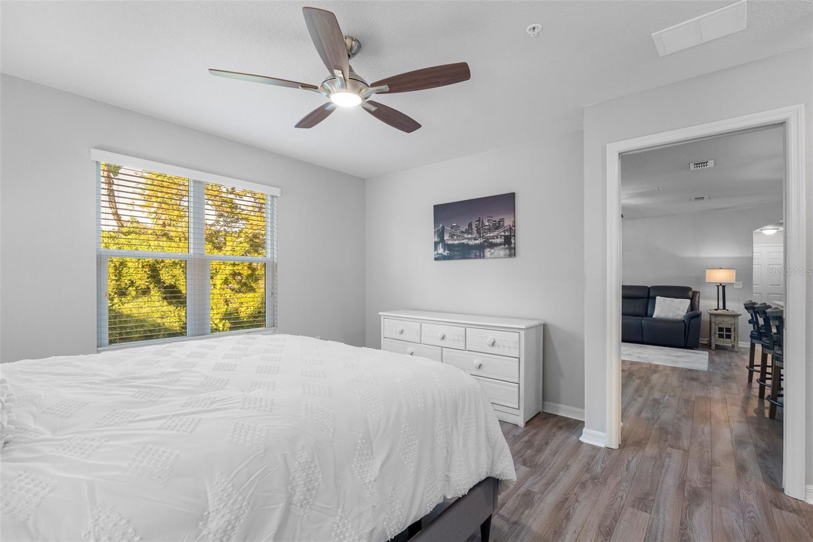 Image 25 of 51 For 5089 Royal Palms Way 202