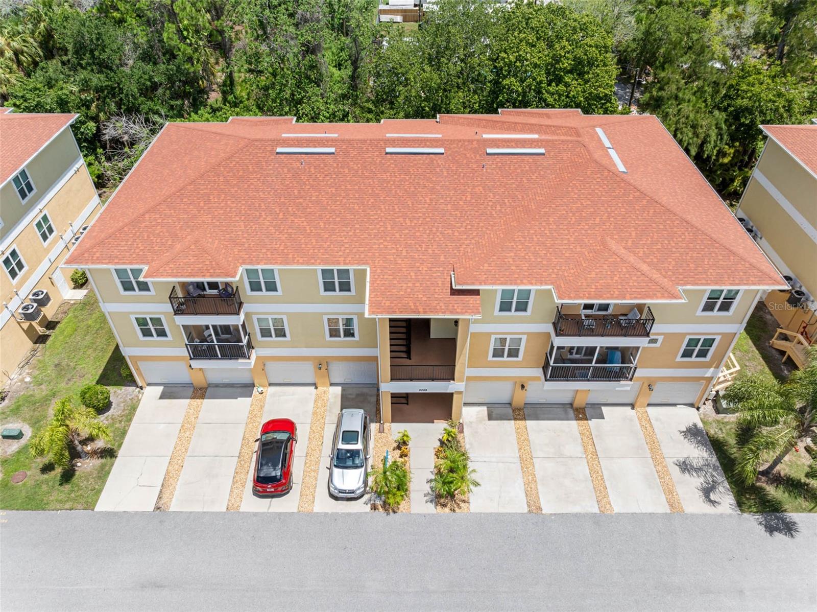 Image 36 of 51 For 5089 Royal Palms Way 202