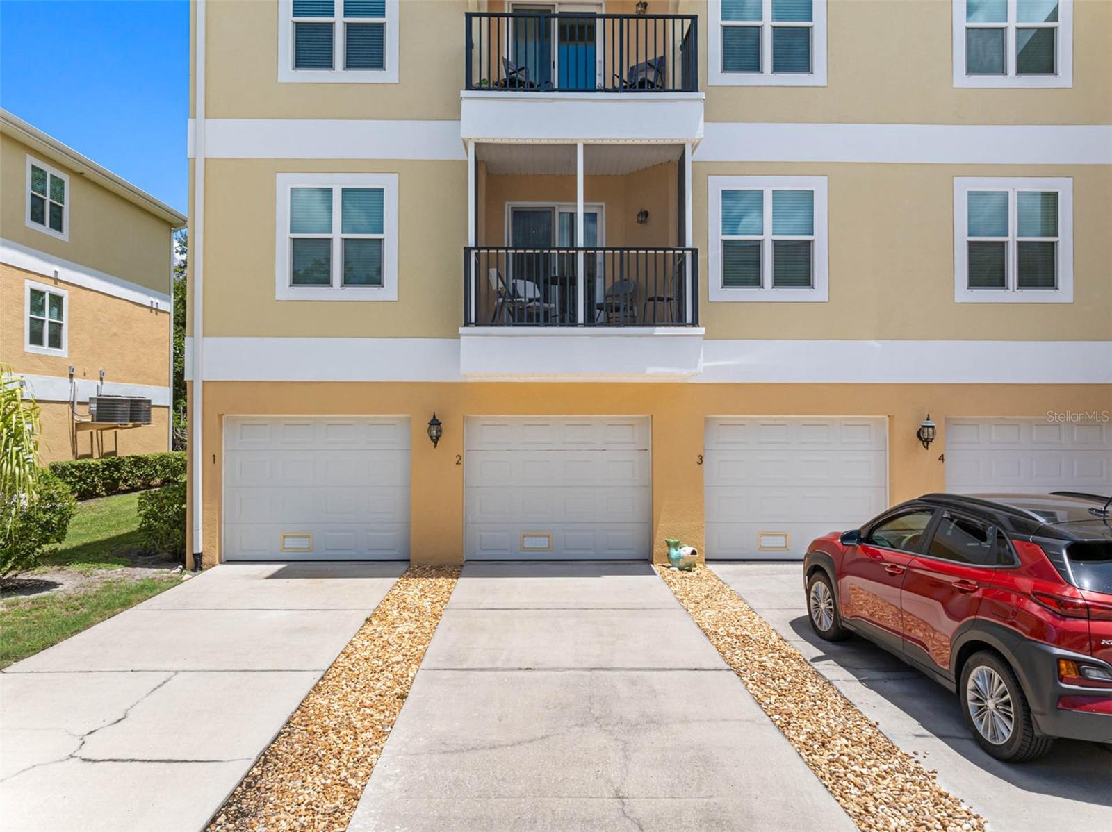 Image 38 of 51 For 5089 Royal Palms Way 202