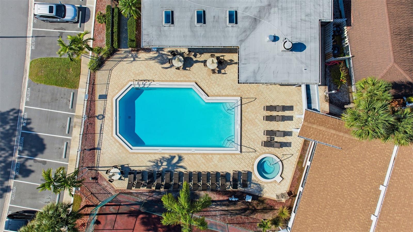 Image 29 of 31 For 2017 Skimmer Court W 411