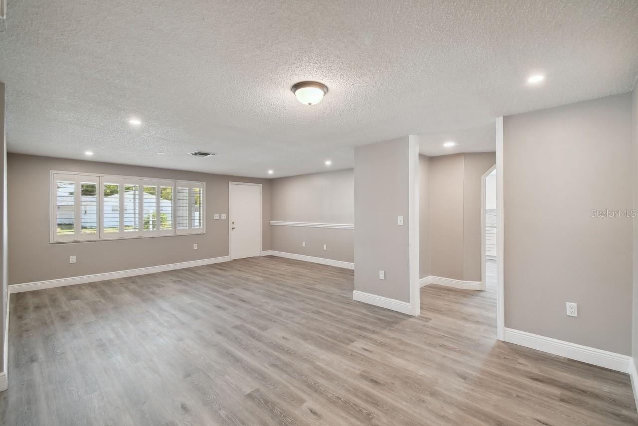 Image 6 of 52 For 7721 Heather Street