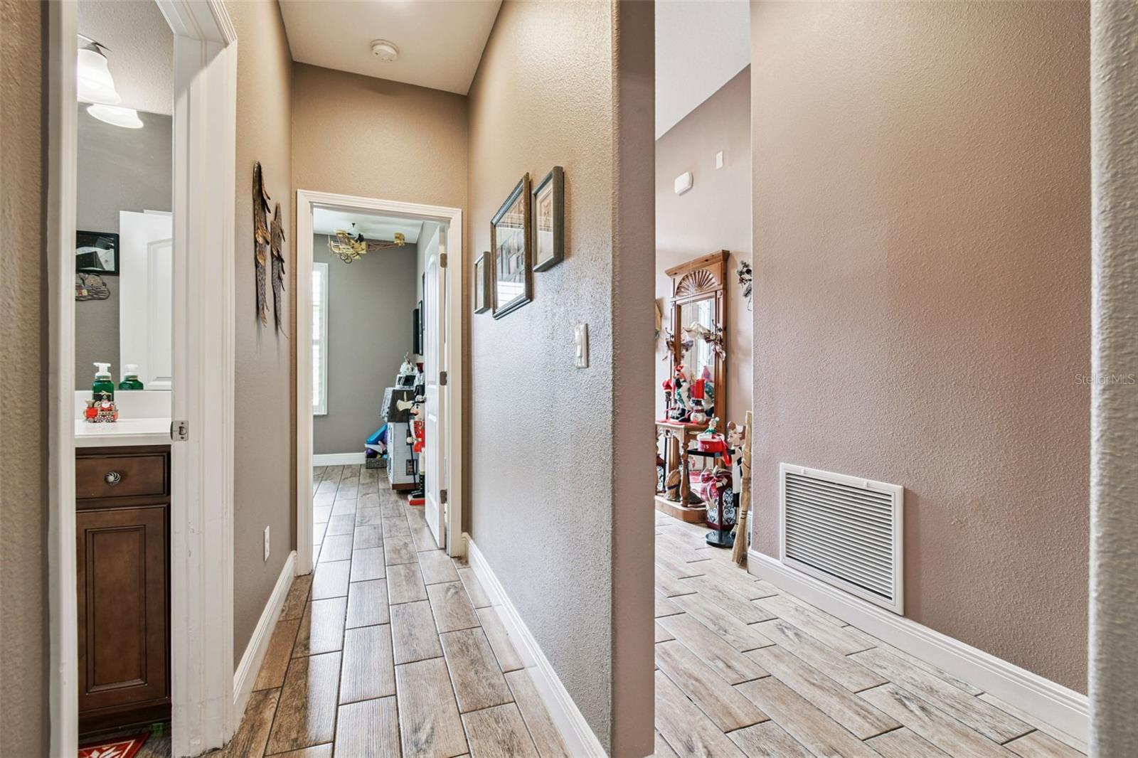 Image 26 of 69 For 2961 Calvano Drive