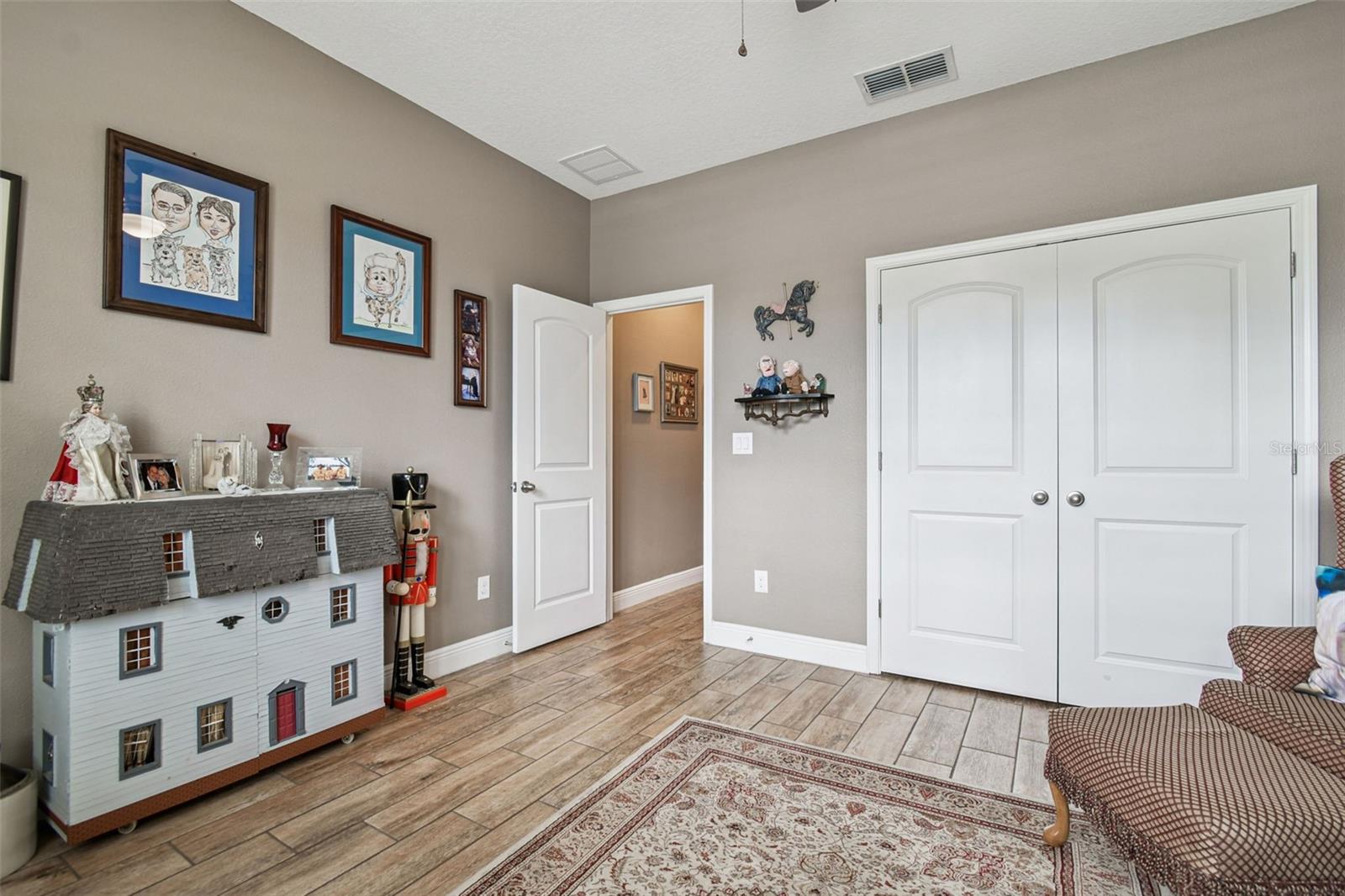 Image 33 of 69 For 2961 Calvano Drive