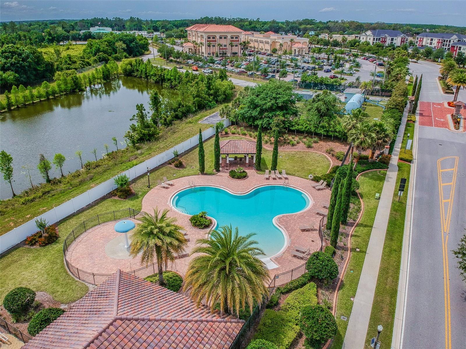 Listing photo id 69 for 2961 Calvano Drive