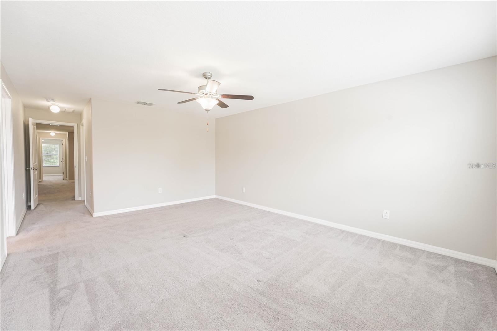 Image 16 of 37 For 10685 Lake Montauk Drive