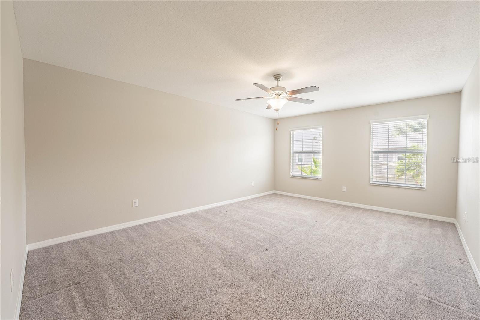 Image 22 of 37 For 10685 Lake Montauk Drive