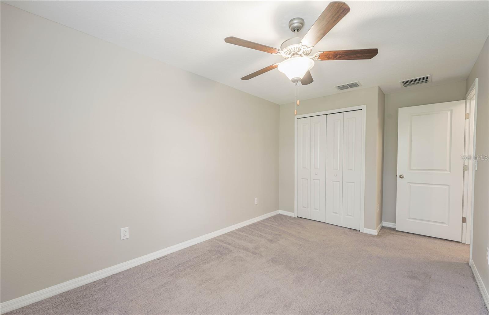 Image 24 of 37 For 10685 Lake Montauk Drive