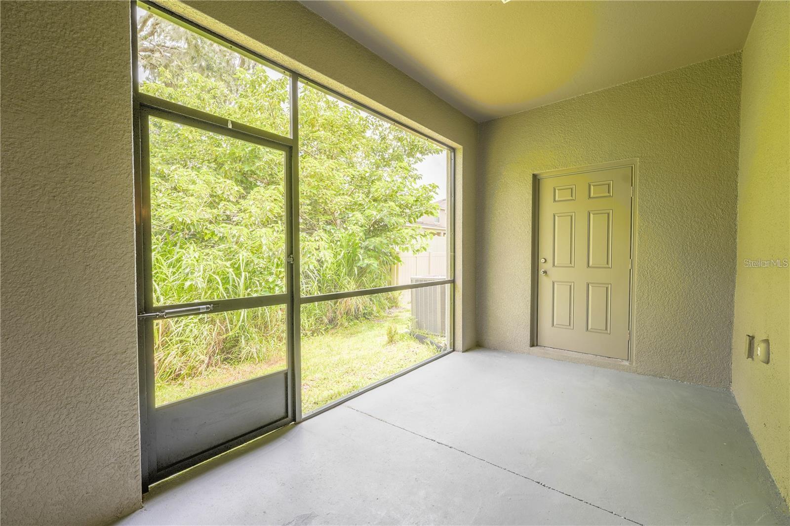 Image 26 of 37 For 10685 Lake Montauk Drive