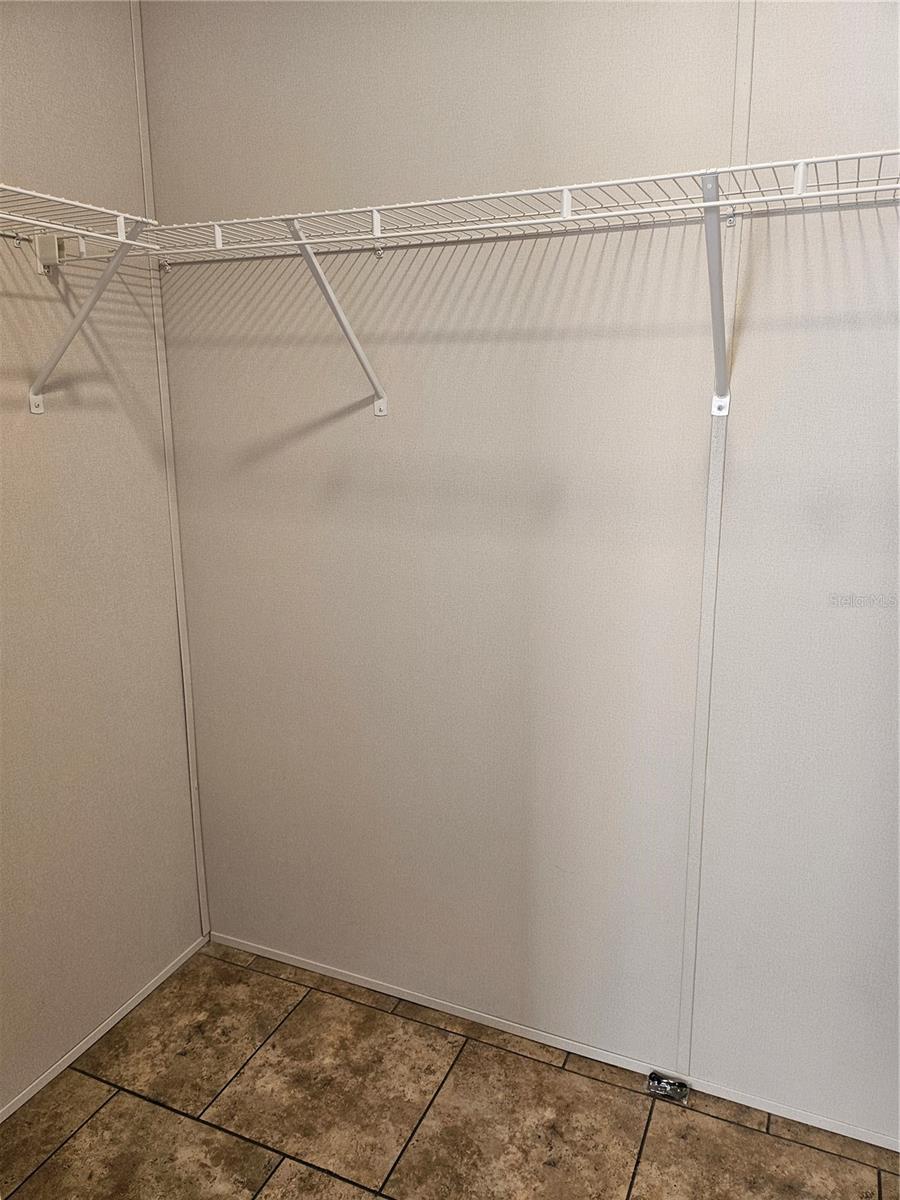 Image 11 of 22 For 5636 W.o. Griffin Road