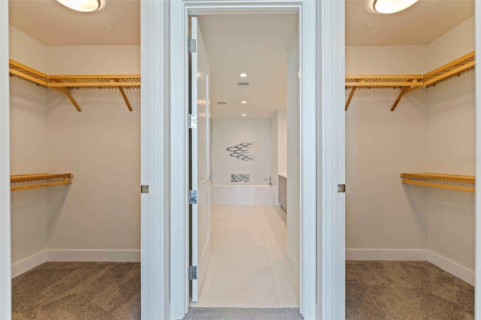 Image 18 of 57 For 301 1st Street S 2103