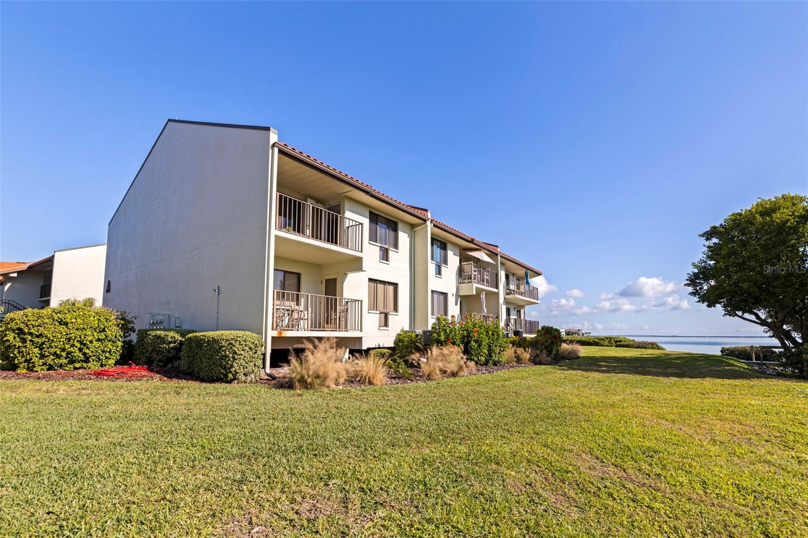 Image 27 of 40 For 1515 Pinellas Bayway S 14