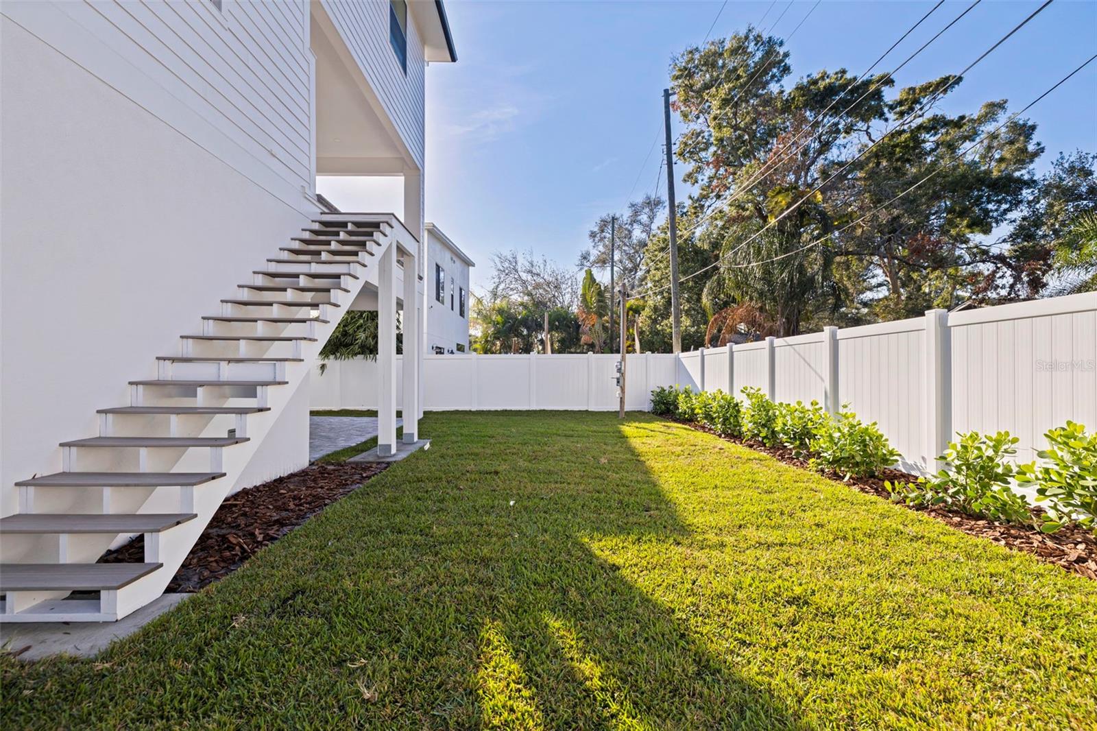 Image 34 of 44 For 1851 Mississippi Avenue Ne