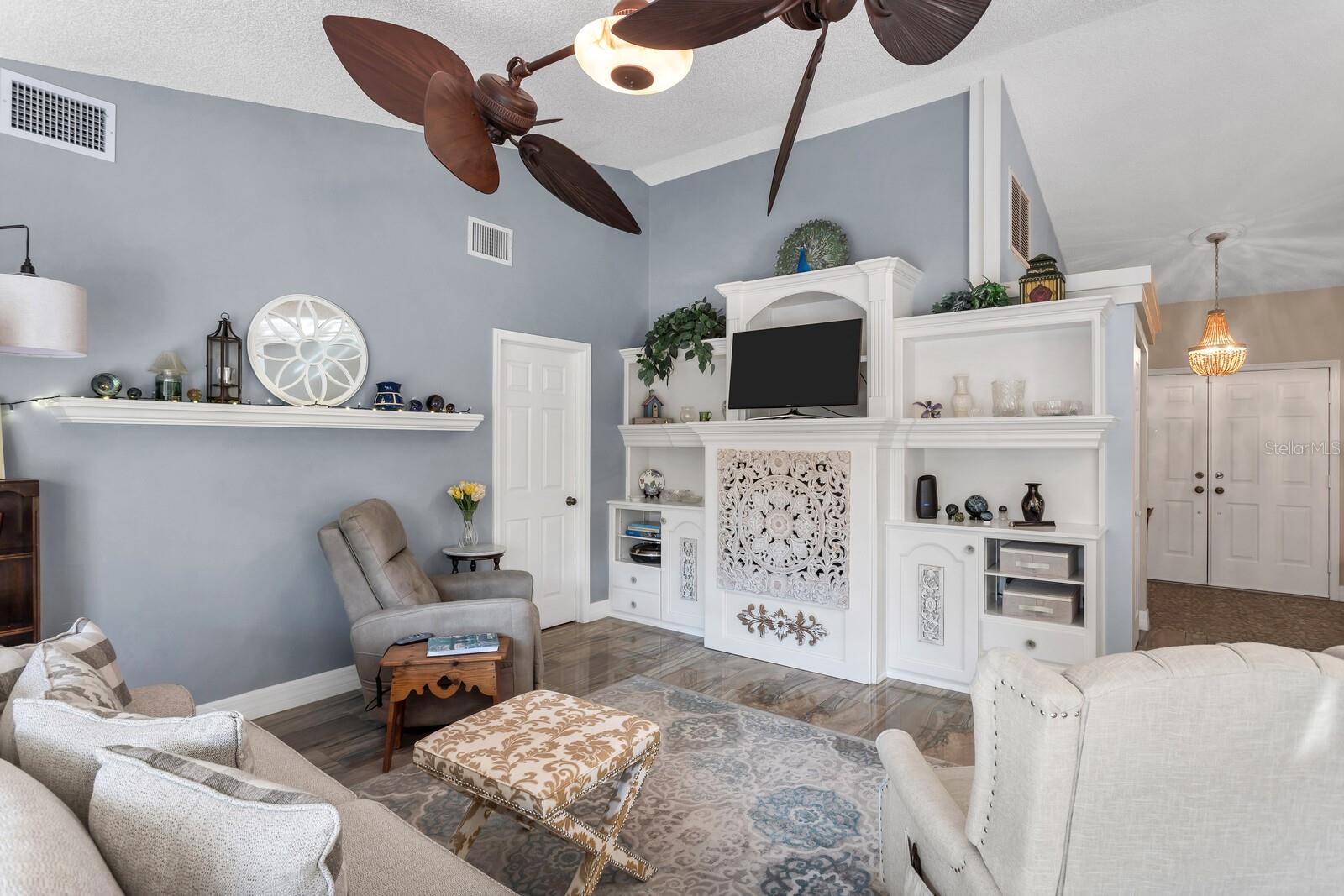 Image 21 of 46 For 3588 Rolling Trail