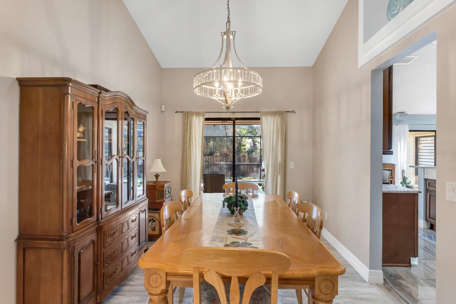 Image 22 of 46 For 3588 Rolling Trail