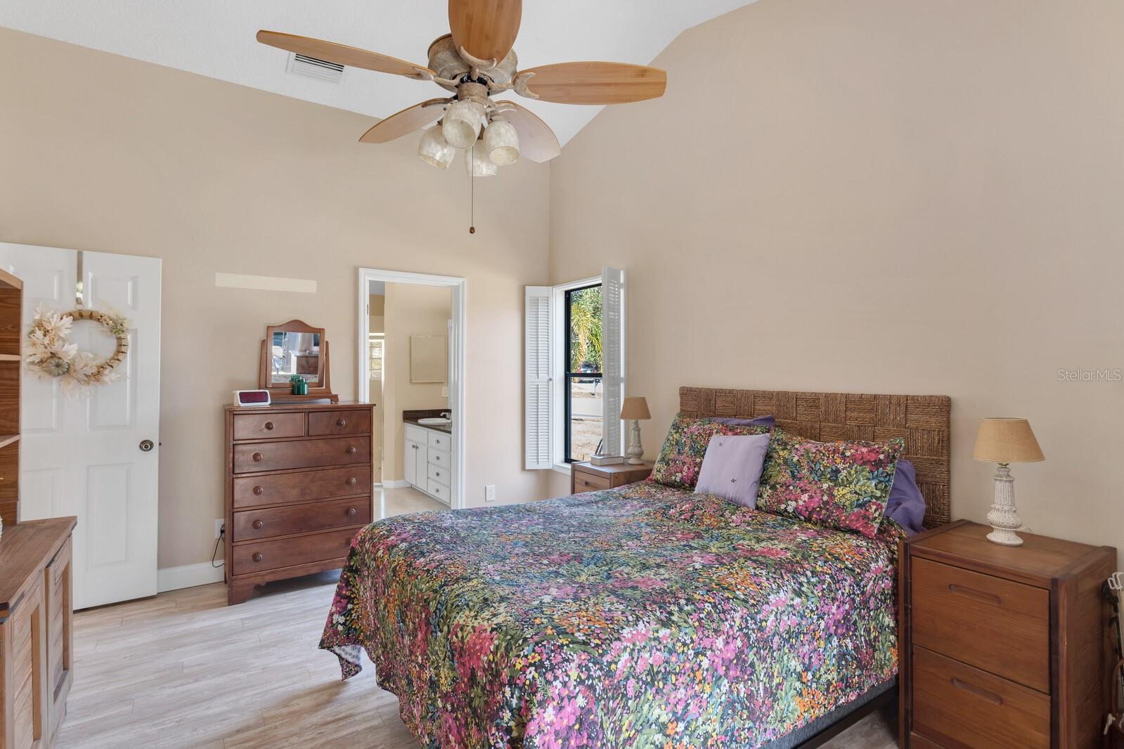 Image 25 of 46 For 3588 Rolling Trail