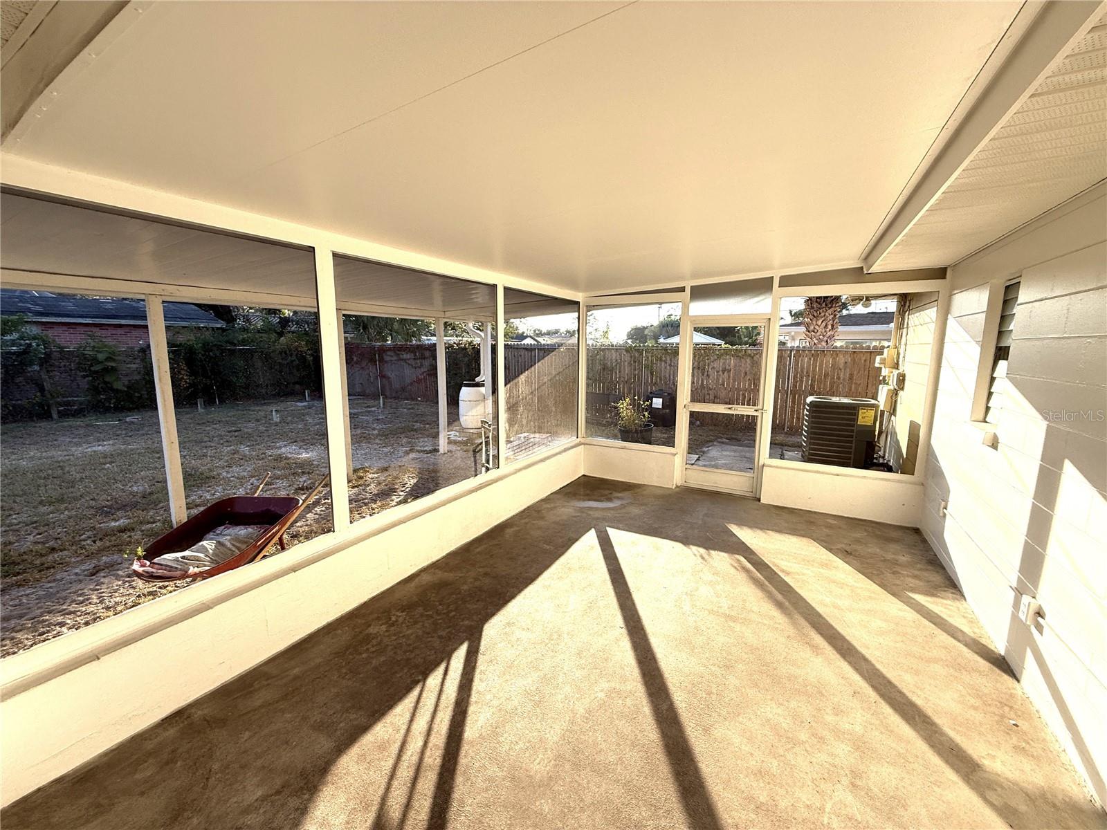 Image 27 of 35 For 2420 68th Avenue S