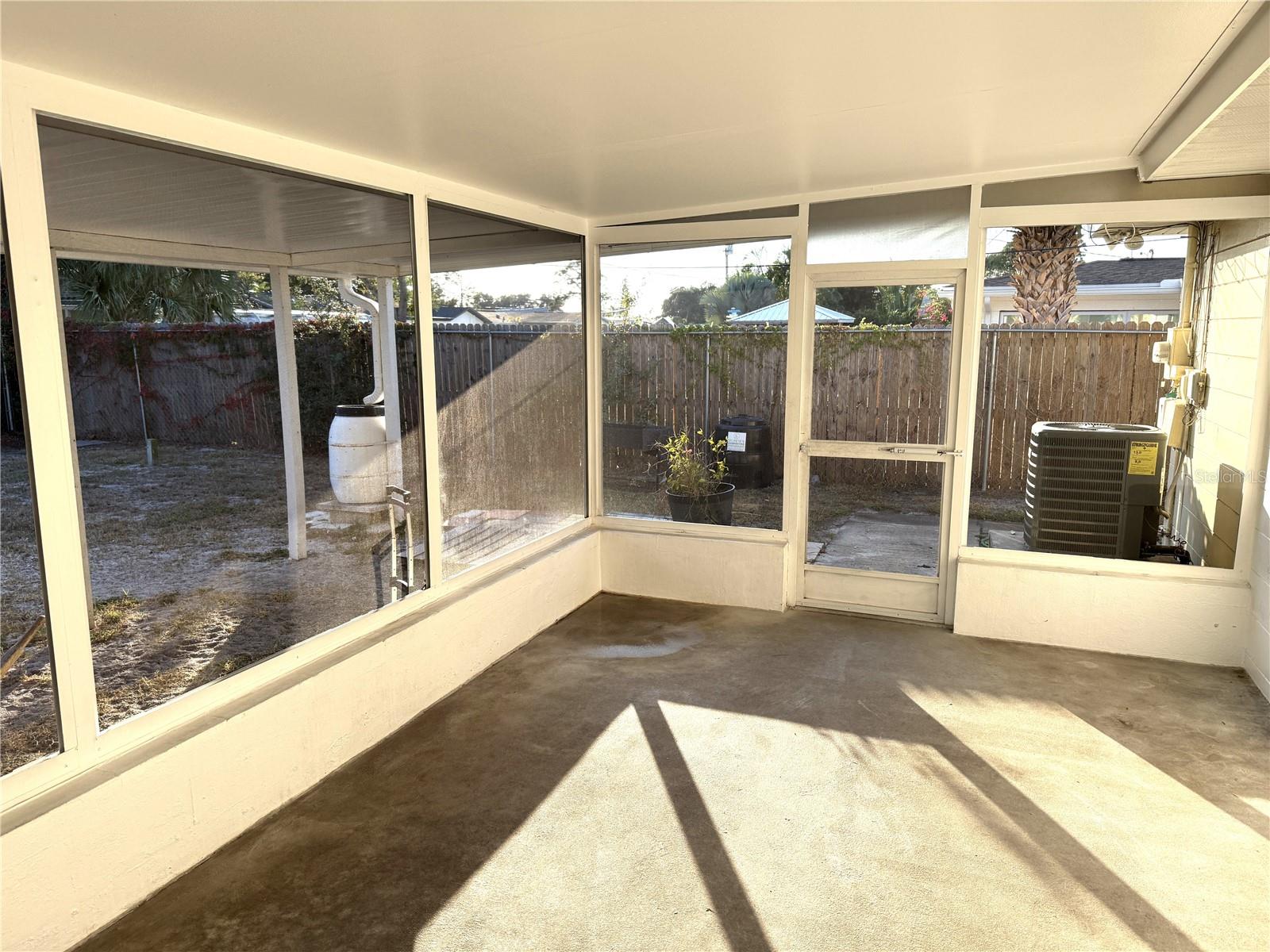 Image 28 of 35 For 2420 68th Avenue S