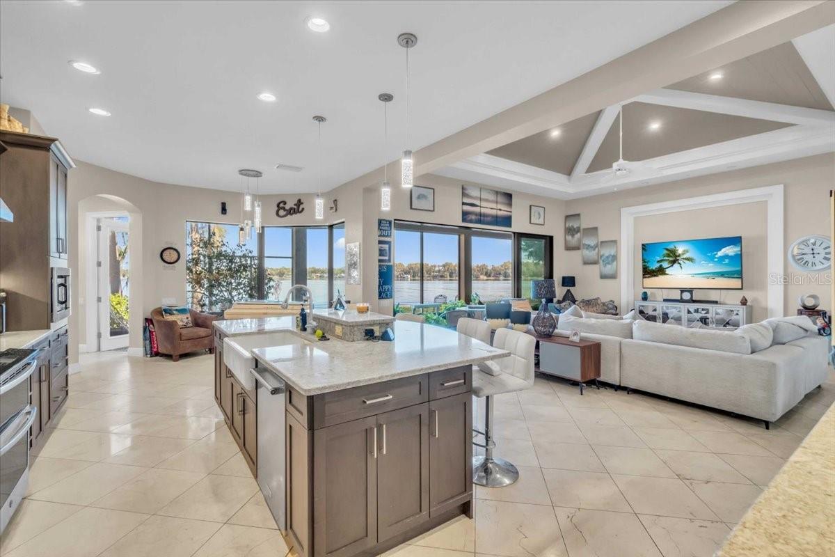 Image 6 of 27 For 9505 Aqua Lane