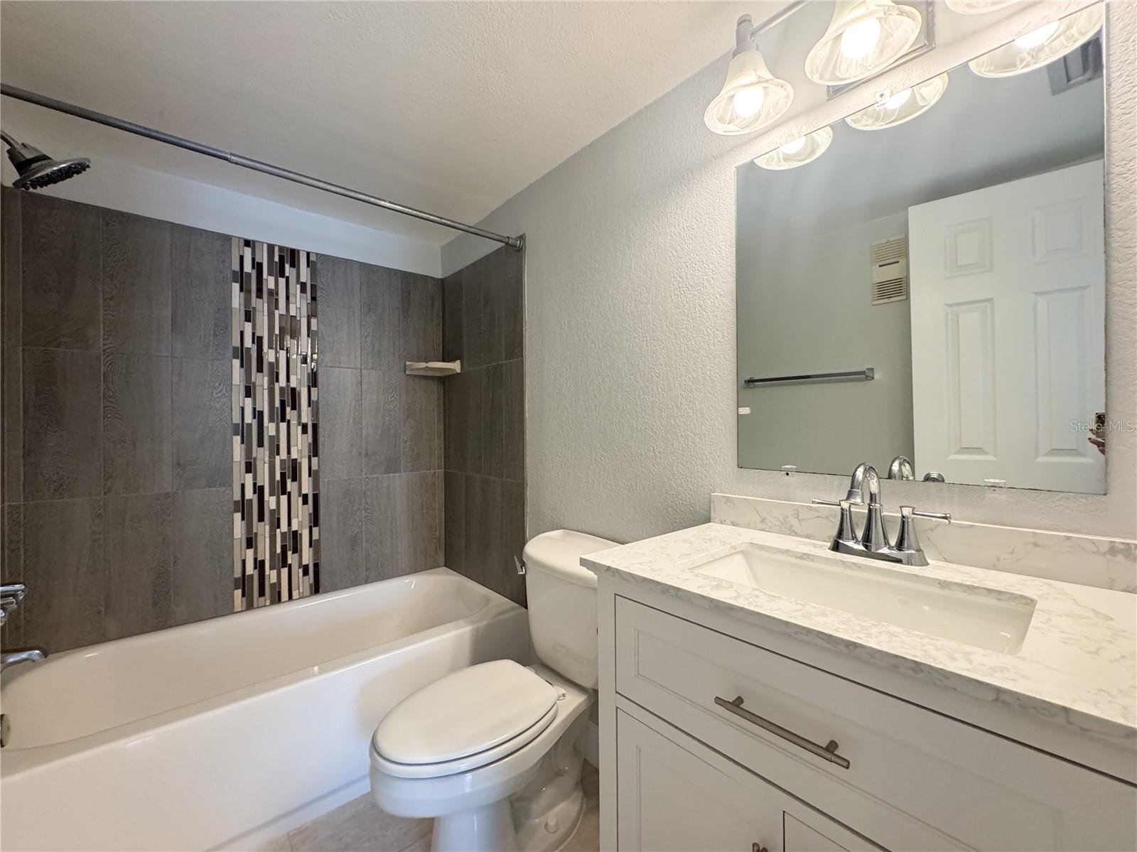 Image 20 of 24 For 723 115th Avenue N 2103