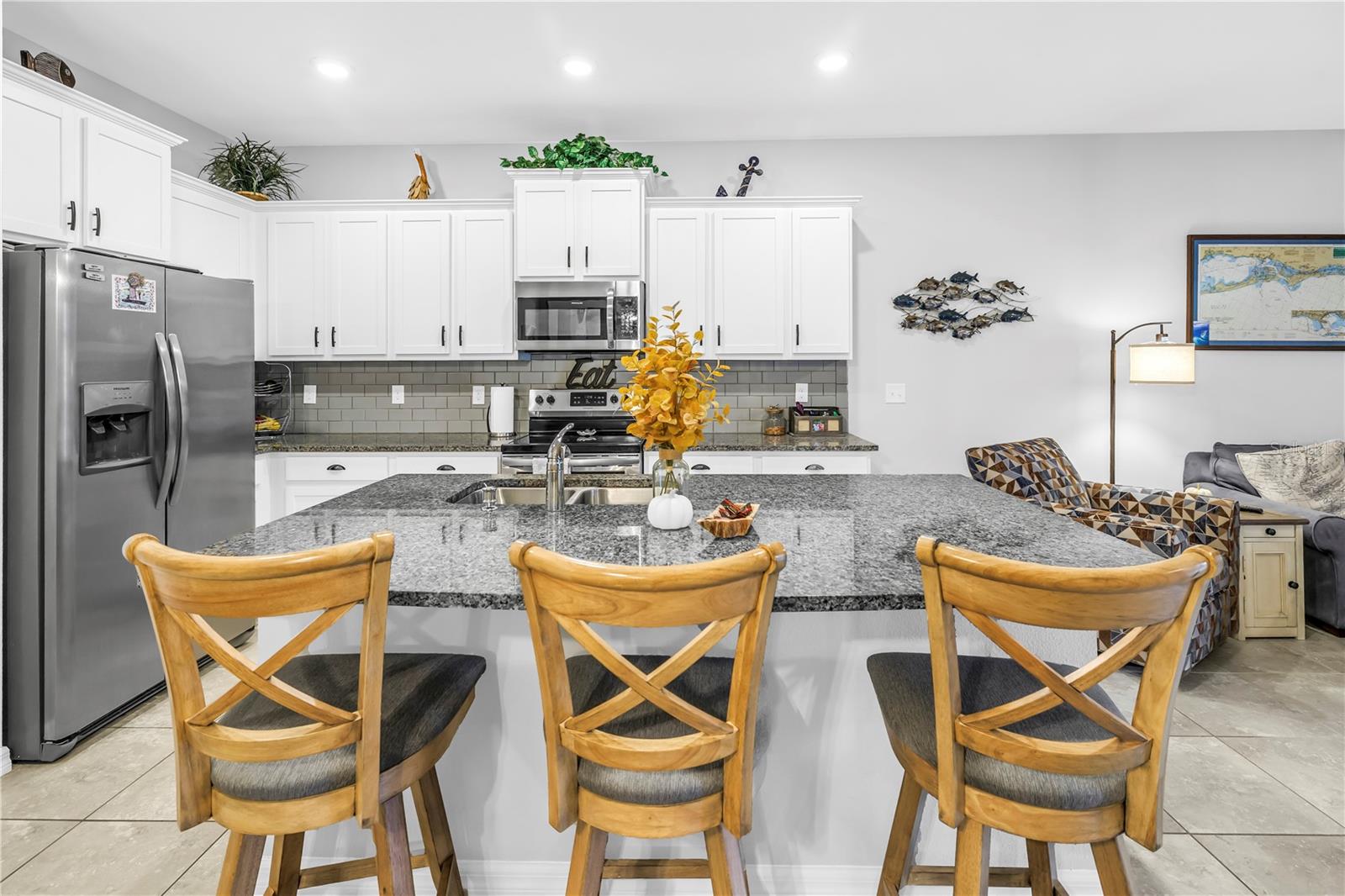 Image 14 of 56 For 8637 Daydream Street