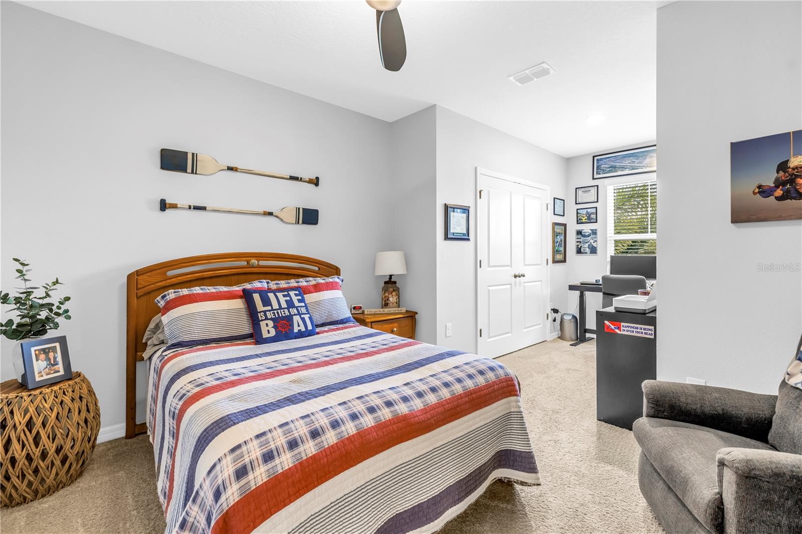 Image 29 of 56 For 8637 Daydream Street