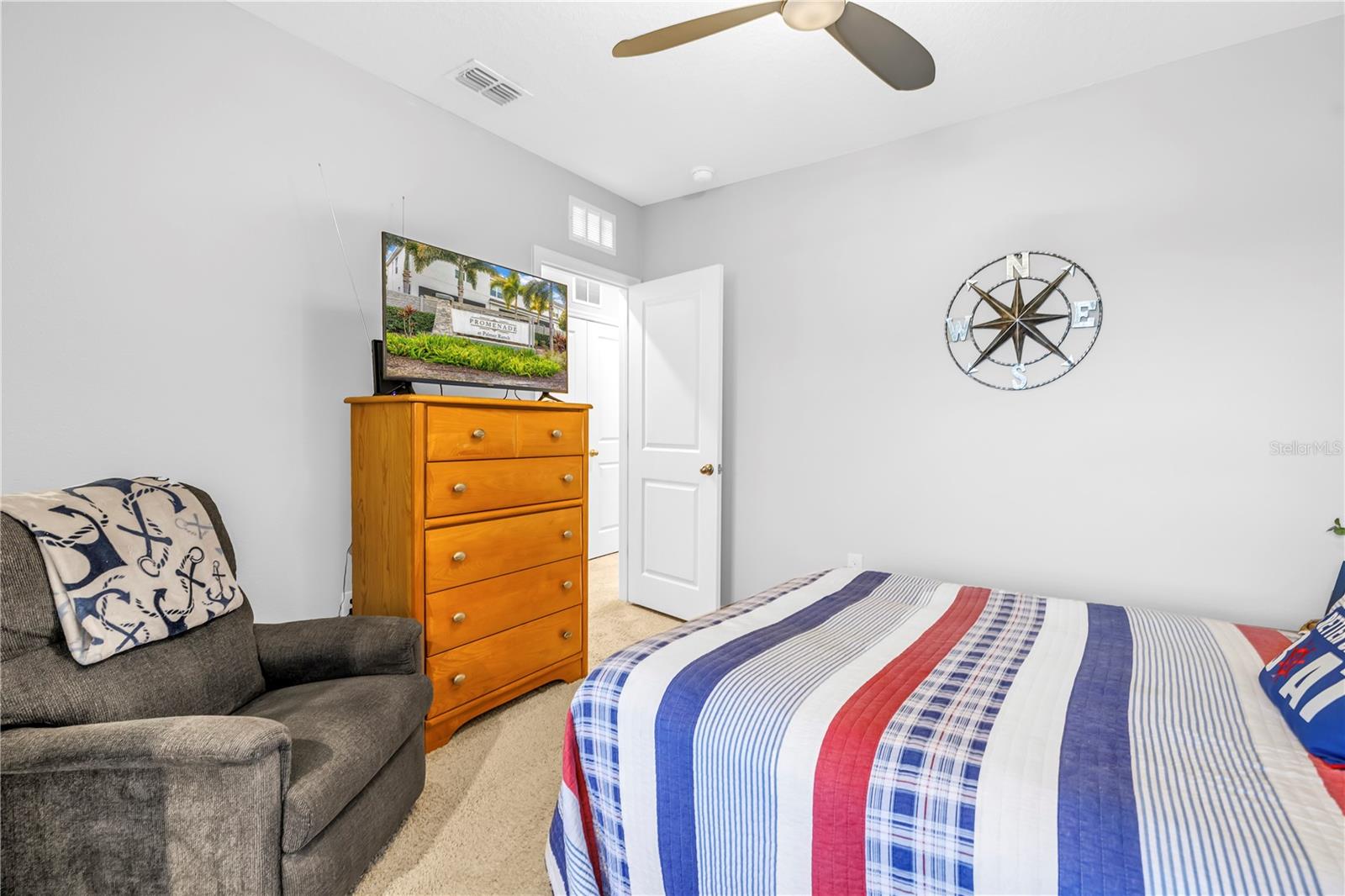 Image 30 of 56 For 8637 Daydream Street