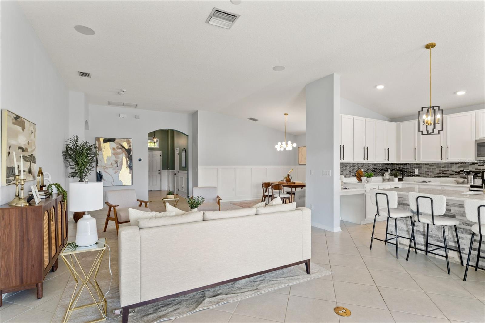 Image 18 of 54 For 6322 Sparkling Way