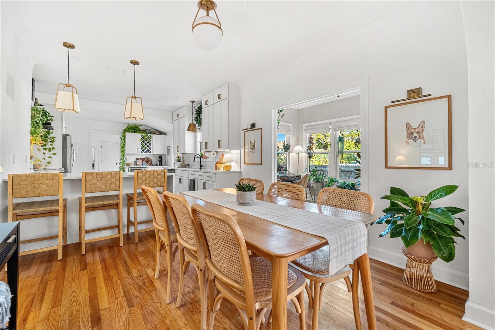 Image 12 of 47 For 2101 Burlington Avenue N