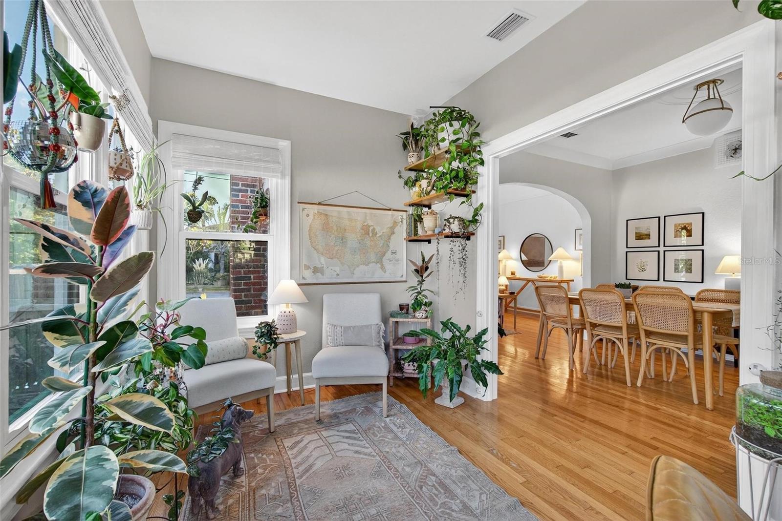 Image 15 of 47 For 2101 Burlington Avenue N